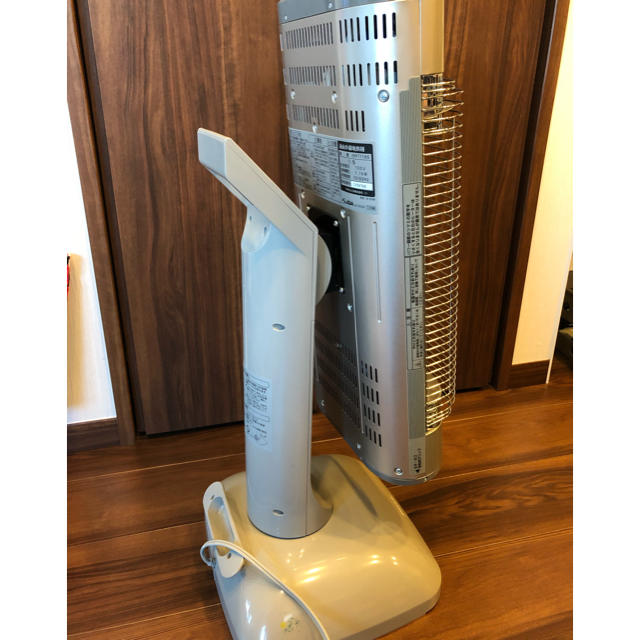 【中古】DAIKIN 遠赤外線暖房器 セラムヒート 2012年製