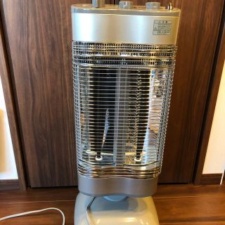 ダイキン(DAIKIN)の【中古】DAIKIN 遠赤外線暖房器 セラムヒート 2012年製(電気ヒーター)