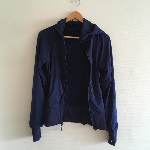 lululemon(ルルレモン)の*outlet* lululemon jacket スポーツ/アウトドアのトレーニング/エクササイズ(ヨガ)の商品写真