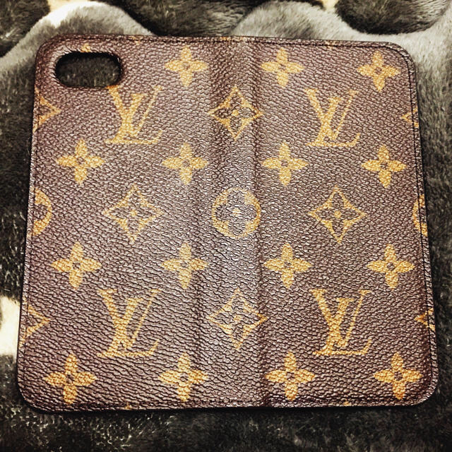 モスキーノ iphone8plus ケース 三つ折 、 LOUIS VUITTON - LOUIS  VUITTON 手帳型スマホケースの通販 by くりはら's shop｜ルイヴィトンならラクマ