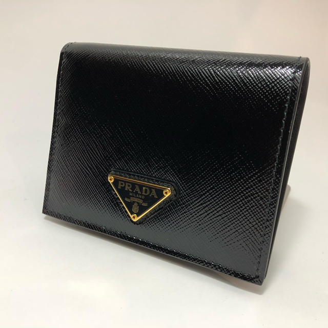 PRADA二つ折りミニ財布サフィアーノブラック(黒)