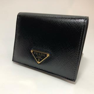 プラダ(PRADA)のPRADA二つ折りミニ財布サフィアーノブラック(黒)(財布)