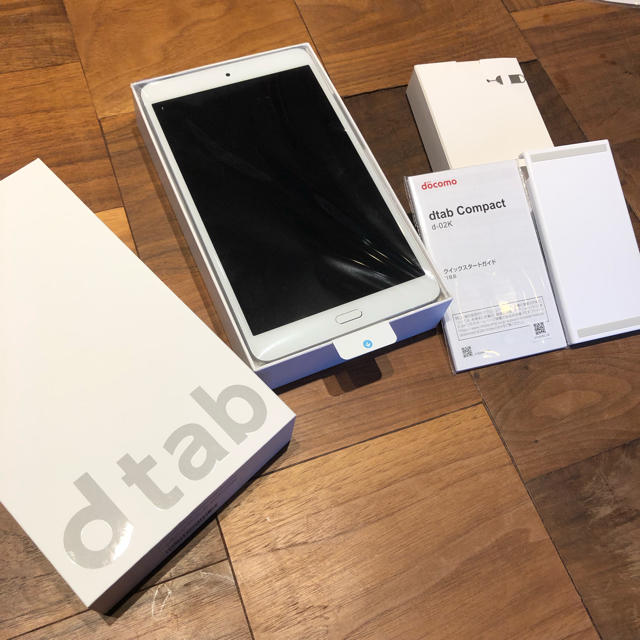 docomo dtab d-02k シルバー ドコモ タブレット