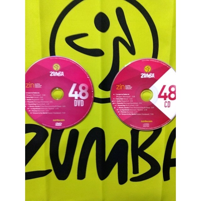 Zumba(ズンバ)のZUMBA　ズンバ　ZIN48　CD ＆ DVD　インストラクター専用 エンタメ/ホビーのDVD/ブルーレイ(スポーツ/フィットネス)の商品写真