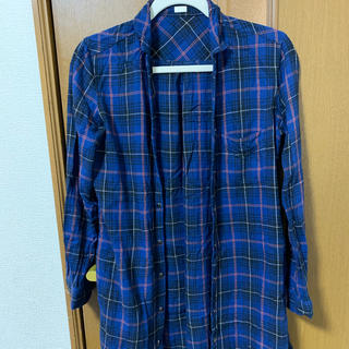 ジーユー(GU)のチェックシャツ シャツワンピ GU ブルー カジュアル(その他)