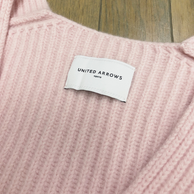 UNITED ARROWS(ユナイテッドアローズ)のUNITED ARROWS畦編みVニット レディースのトップス(ニット/セーター)の商品写真