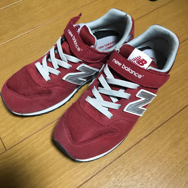 New Balance(ニューバランス)の専用ページ キッズ/ベビー/マタニティのキッズ靴/シューズ(15cm~)(スニーカー)の商品写真