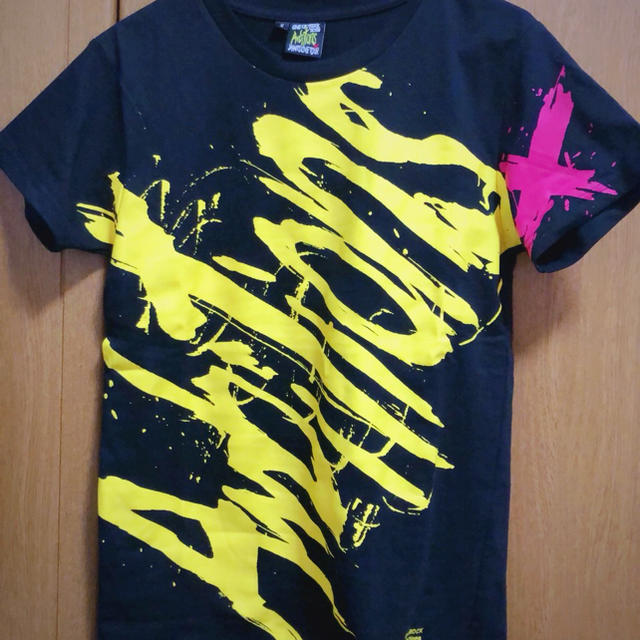 ONE OK ROCK(ワンオクロック)のＯＮＥ OK ＲＯＣＫ LIVETシャツ レディースのトップス(Tシャツ(半袖/袖なし))の商品写真