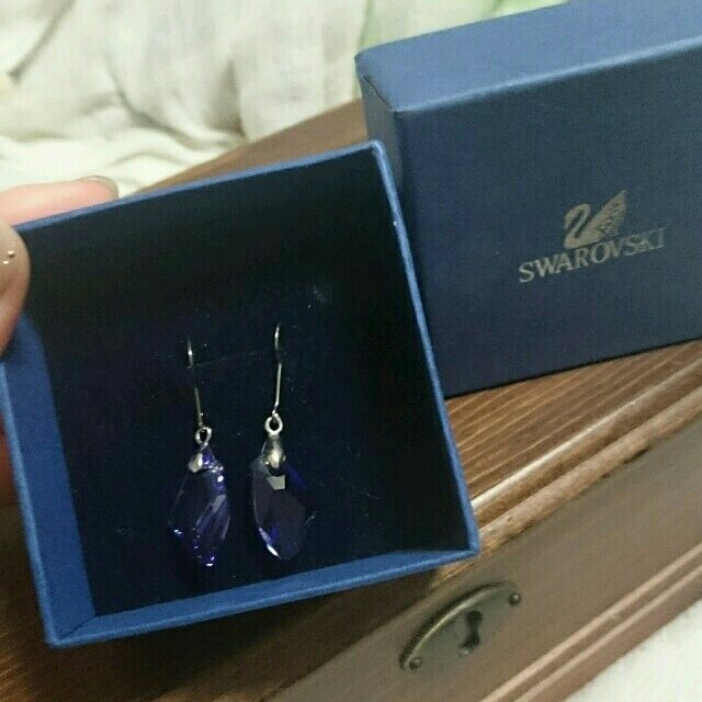 SWAROVSKI(スワロフスキー)の正規品スワロフスキー ピアス レディースのアクセサリー(ピアス)の商品写真