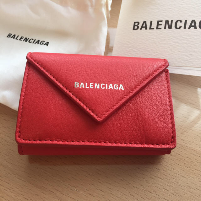 Balenciaga - 未使用バレンシアガ ミニ財布 赤 の通販 by coari's shop