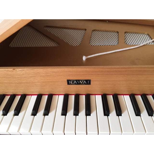 ヤマハ - KAWAI おもちゃグランドピアノ(木目) 1112 カワイの通販 by ...
