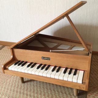 ヤマハ(ヤマハ)のKAWAI おもちゃグランドピアノ(木目)　1112 カワイ(楽器のおもちゃ)