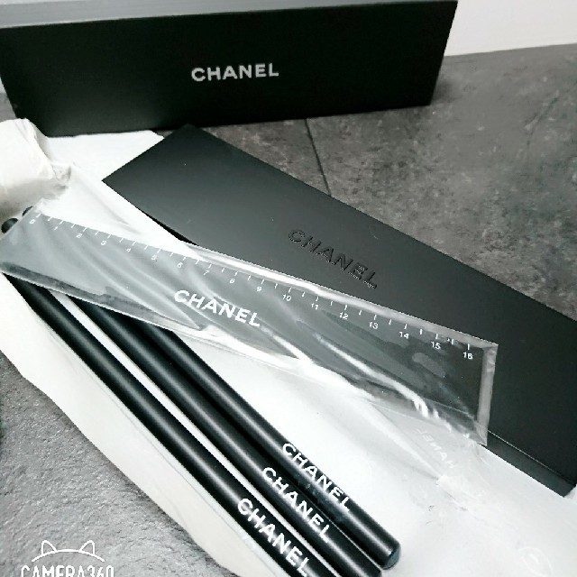 CHANEL(シャネル)のシャネル キャンドル  筆記用具 コスメ/美容のリラクゼーション(キャンドル)の商品写真