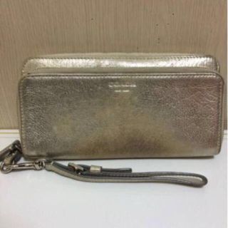 コーチ(COACH)の本物コーチシャンパンゴールド系の長財布　ストラップ付(財布)