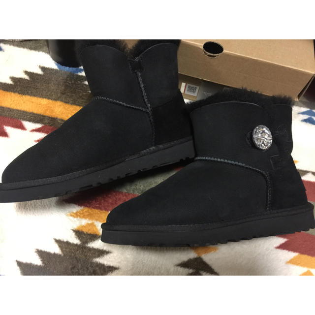 レディースUGG スワロフスキー ムートンブーツ 25センチ