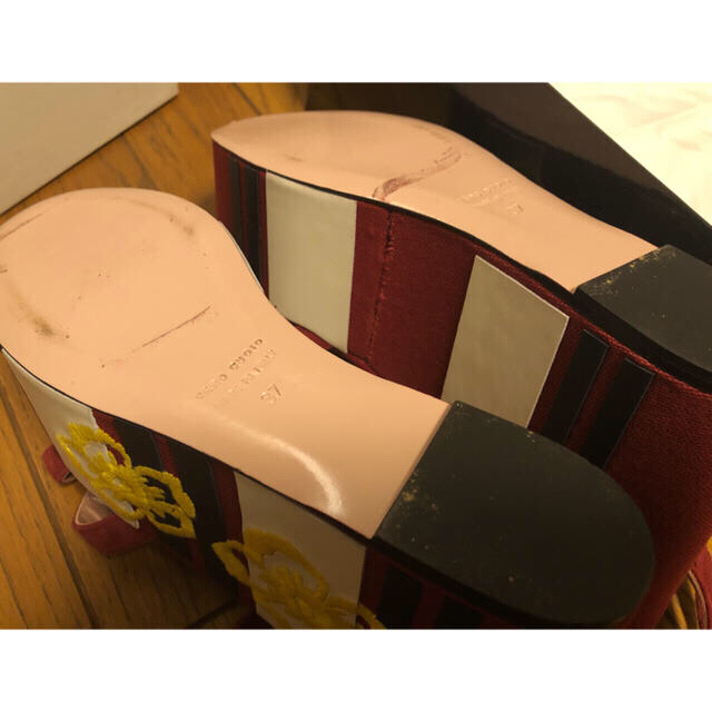 RED VALENTINO(レッドヴァレンティノ)のレッドヴァレンティノ ウェッジソール レディースの靴/シューズ(ハイヒール/パンプス)の商品写真