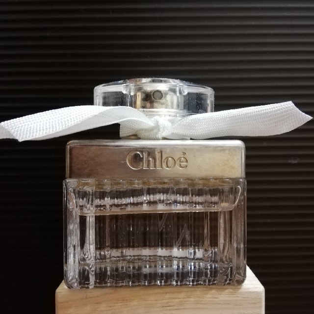 Chloe(クロエ)のクロエ オードトワレ 50ml コスメ/美容の香水(香水(女性用))の商品写真