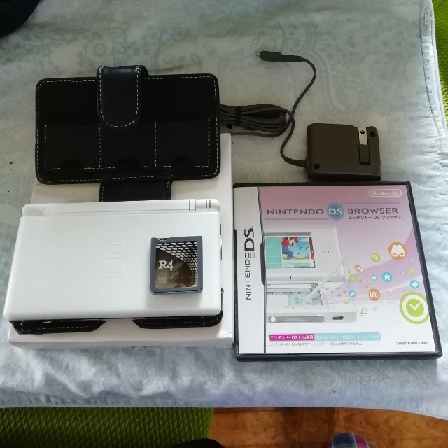 R4+メモリーとDS Lite+カバー+ブラウザ+ 充電器エンタメ/ホビー