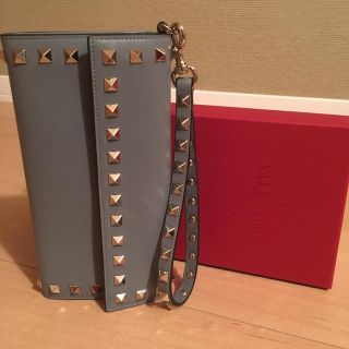 ヴァレンティノ(VALENTINO)のヴァレンティノ 長財布(財布)