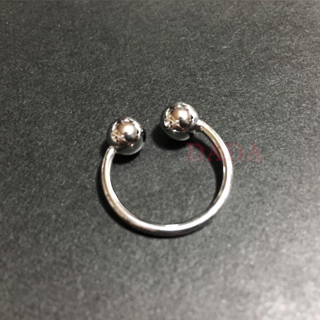 2つ玉 球体 ピアス風 デザイン リング シルバー レディースのアクセサリー(リング(指輪))の商品写真