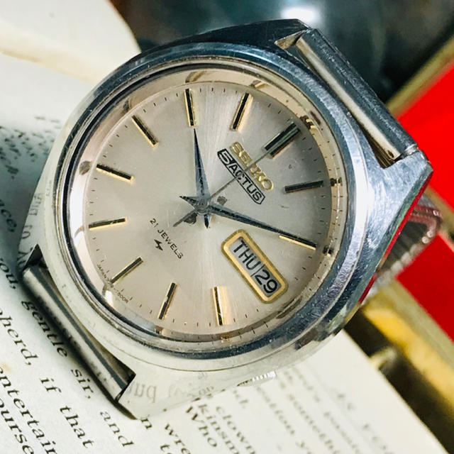 SEIKO(セイコー)の70’s Vint. セイコー5 アクタス OH済 ピンクシルバー 伸縮ベルト メンズの時計(腕時計(アナログ))の商品写真