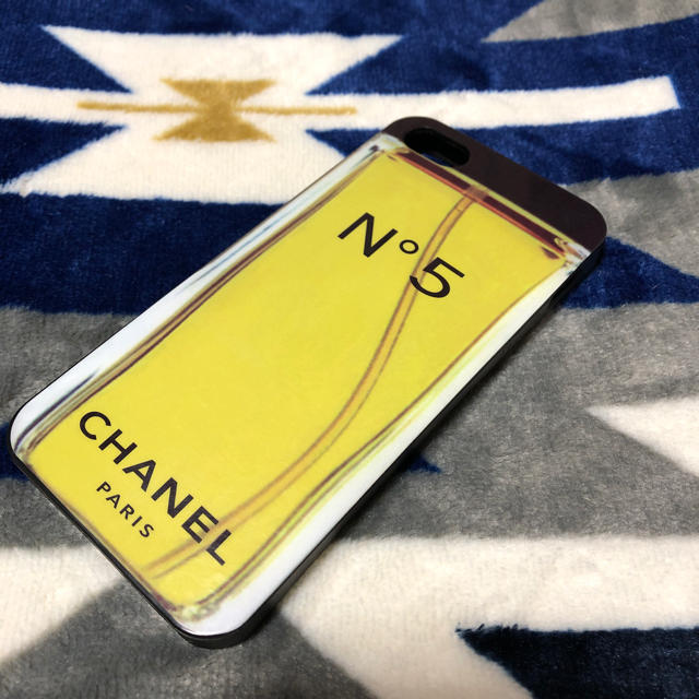 CHANEL - CHANEL iPhone5 5s SE対応ケース の通販 by きらら's shop｜シャネルならラクマ