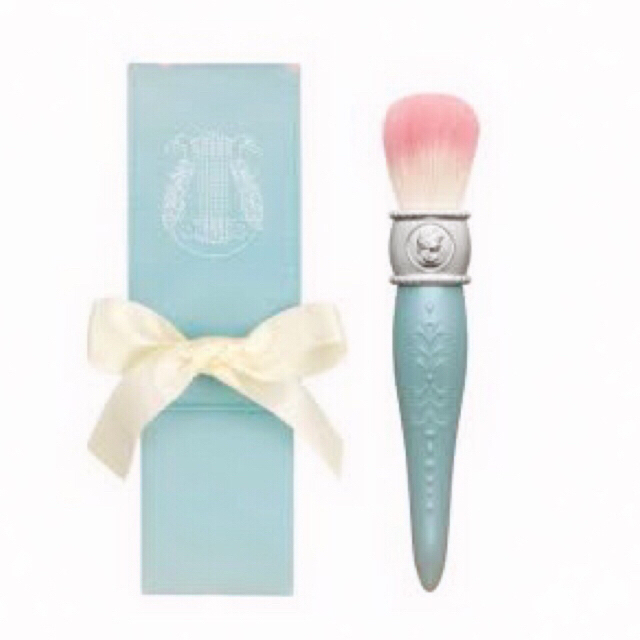 Les Merveilleuses LADUREE(レメルヴェイユーズラデュレ)の Les Merveilleuses LADURE♡限定♡チークブラッシュ♡ コスメ/美容のコスメ/美容 その他(その他)の商品写真