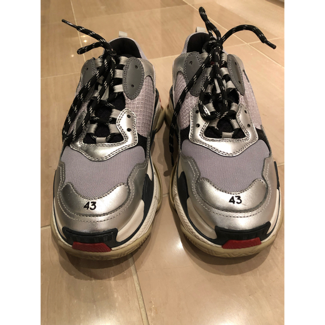 Balenciaga(バレンシアガ)のBALENCIAGA triple s シルバー 43 メンズの靴/シューズ(スニーカー)の商品写真