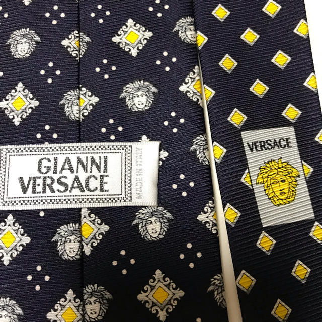 Gianni Versace(ジャンニヴェルサーチ)のじゃじゃまる様専用 メンズのファッション小物(ネクタイ)の商品写真
