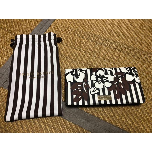 Henri Bendel(ヘンリベンデル)のヘンリベンデル 長財布 レディースのファッション小物(財布)の商品写真