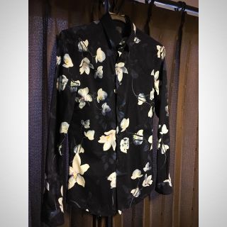 エイチアンドエム(H&M)のH&M 花柄 シャツ(シャツ)