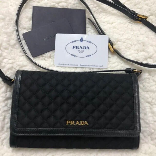 PRADA ウォレット 斜めがけ クロスボディ  ショルダー 財布 1