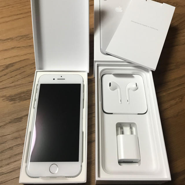 iPhone シルバー 128GB SIMフリー