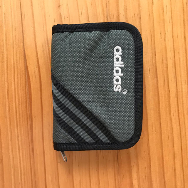 adidas(アディダス)のadidas財布 メンズのファッション小物(折り財布)の商品写真