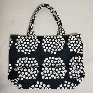 マリメッコ(marimekko)のmarimekko/マリメッコ　PUKETTI　KERPPU　トートバック大(トートバッグ)