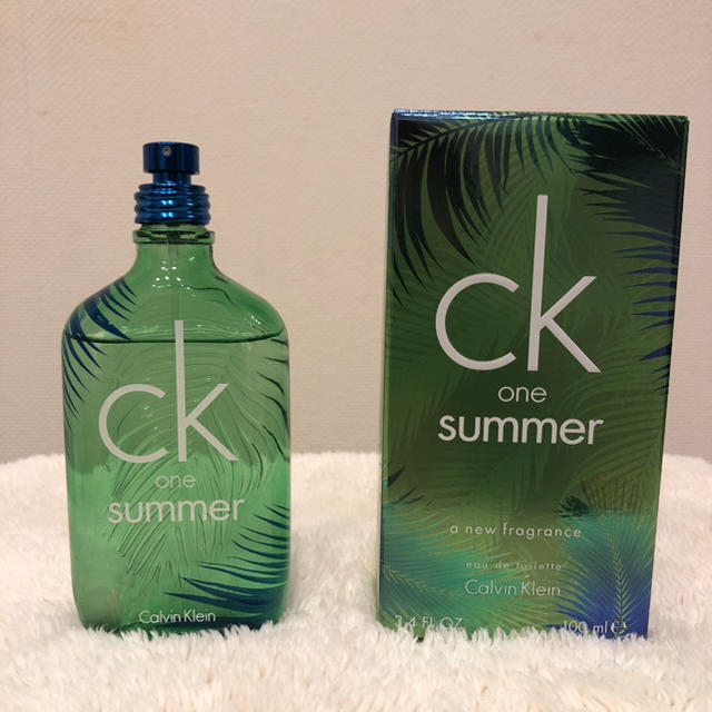 Calvin Klein(カルバンクライン)の【中古】CK one summer 2016 シーケーワン サマー  100ml コスメ/美容の香水(ユニセックス)の商品写真