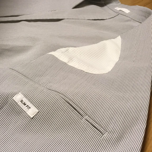 UNIQLO(ユニクロ)の【yuimasa様専用】【未使用 半額以下】ユニクロ スリムフィット ジャケット メンズのジャケット/アウター(テーラードジャケット)の商品写真