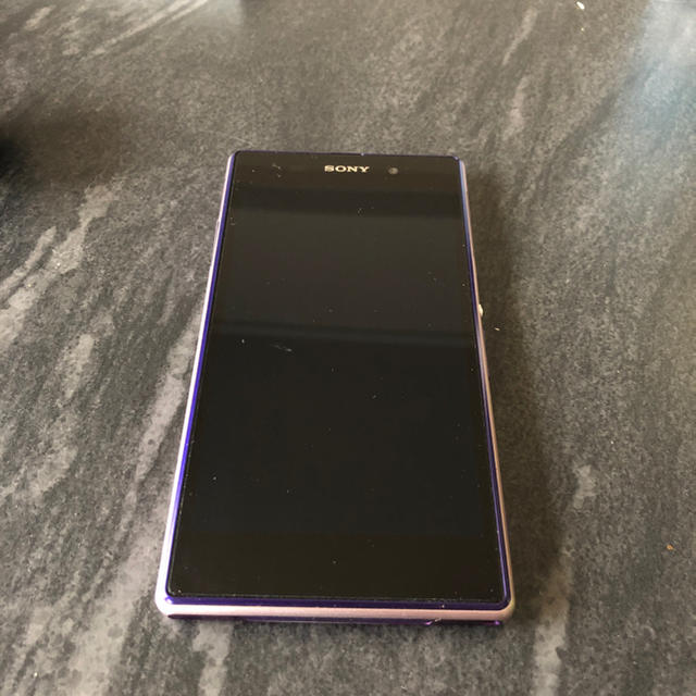 Xperia Z1 auキャリア