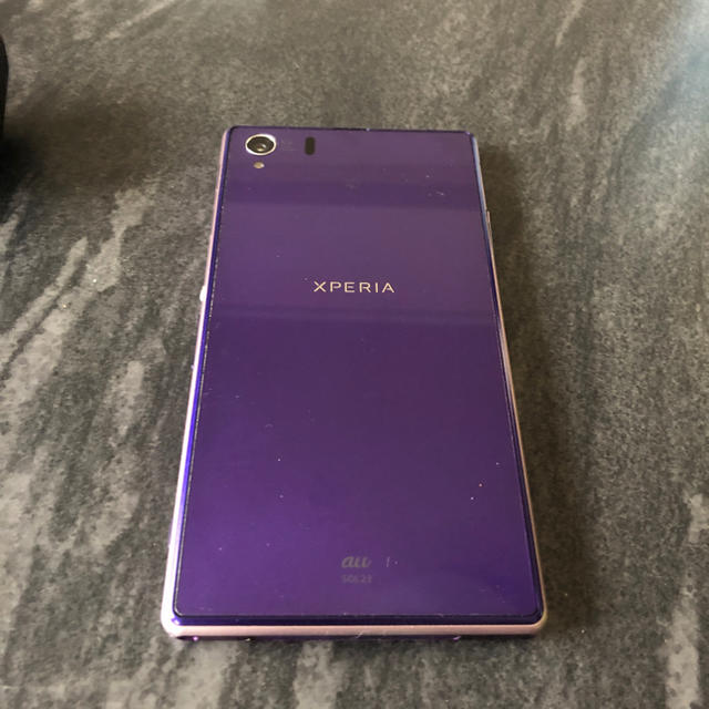 Xperia(エクスペリア)のXperia Z1 auキャリア スマホ/家電/カメラのスマートフォン/携帯電話(スマートフォン本体)の商品写真