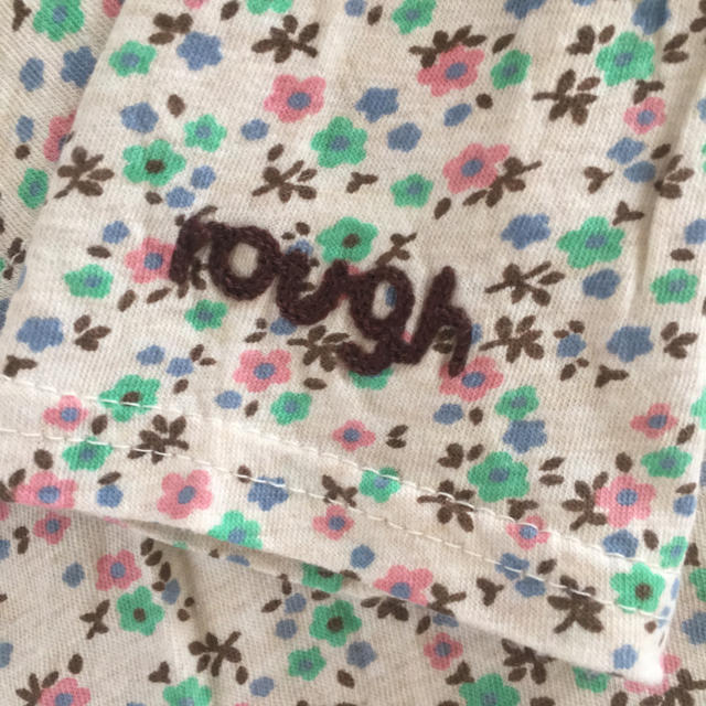 rough(ラフ)の長袖Ｔシャツ⭐︎rough⭐︎小花柄 レディースのトップス(Tシャツ(長袖/七分))の商品写真