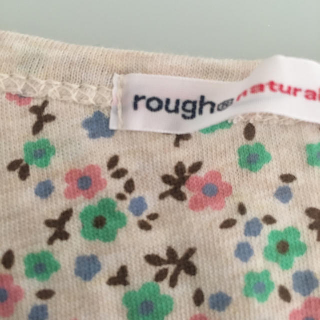 rough(ラフ)の長袖Ｔシャツ⭐︎rough⭐︎小花柄 レディースのトップス(Tシャツ(長袖/七分))の商品写真