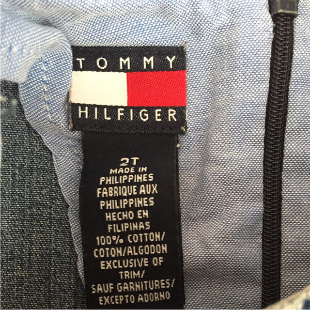 TOMMY HILFIGER(トミーヒルフィガー)のTOMMY  HILFIGER  デニムワンピース キッズ/ベビー/マタニティのキッズ服女の子用(90cm~)(ワンピース)の商品写真