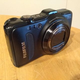 フジフイルム(富士フイルム)の外観美品　FUJIFILM FINEPIX F600EXR　動作確認済(コンパクトデジタルカメラ)