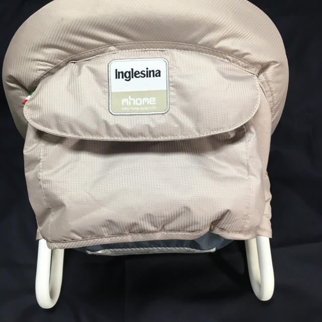 Inglesina(イングリッシーナ)の☆Inglesina  ☆Fast Hook-on-chair ☆ベージュ キッズ/ベビー/マタニティの授乳/お食事用品(その他)の商品写真