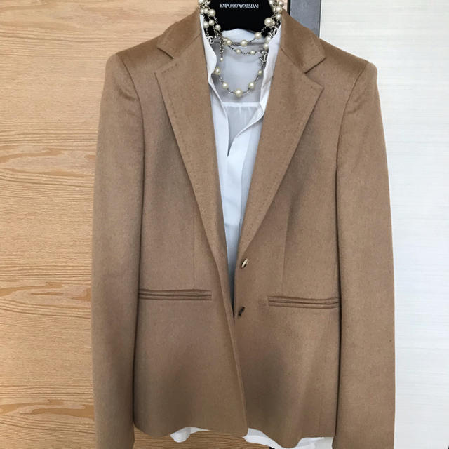 Max Mara(マックスマーラ)の最高級☆白タグ☆カシミヤ100% ベージュ ジャケット レディースのジャケット/アウター(ロングコート)の商品写真