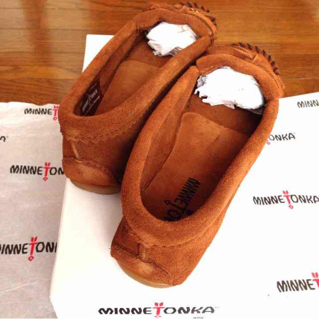 Minnetonka(ミネトンカ)の新品ミネトンカ55サンダーバードモカシン レディースの靴/シューズ(スニーカー)の商品写真