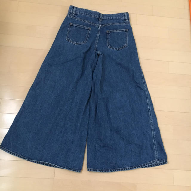 ZARA(ザラ)のZARA デニム ワイドパンツ レディースのパンツ(デニム/ジーンズ)の商品写真