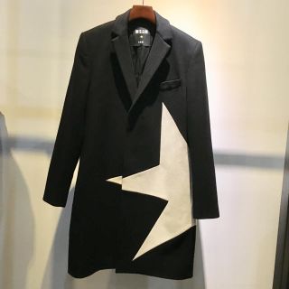 エムエスジイエム(MSGM)のMSGM エムエスジーエム 美品 スターデザイン チェスターコート 46(チェスターコート)