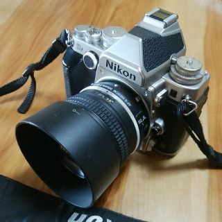 ニコン(Nikon)のニコン　Nikon df スペシャルエディション　シルバー　50mmレンズキット(デジタル一眼)