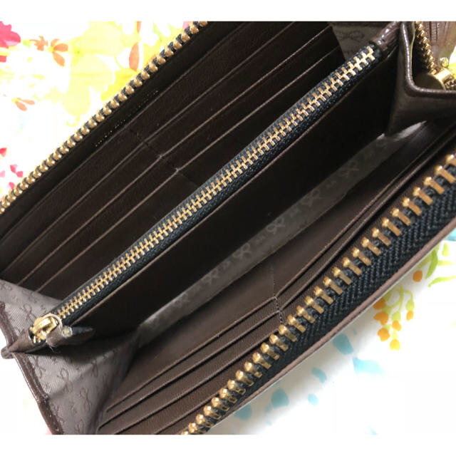 ANYA HINDMARCH(アニヤハインドマーチ)のANYA HINDMARCH 長財布 レディースのファッション小物(財布)の商品写真